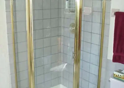 lakeville bathroom before 1